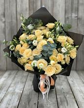 Букет цветов из:  Розы и Лизиантусы в Кощеево