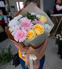 Букет цветов из:  Герберы, Розы и Хризантемы в Кощеево