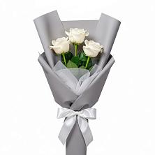 Букет 3 белые розы в Кощеево