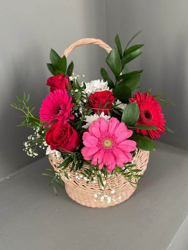 Цветочная композиция из Розы, Хризантемы и Герберы в корзине в Кощеево