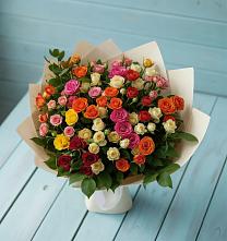 Букет Микс из разноцветных кустовых роз в Кощеево