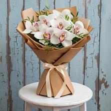 Букет цветов из:  Орхидеи и Розы в Кощеево